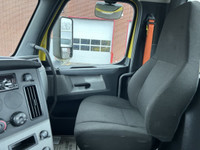 Ryder Stock ID: 287180 Transmission Type/Speed: MANUAL 18 Engine: DIESEL DD15 GHG'17 505/1625 Horse... (image 8)