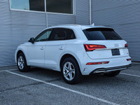 This Audi Q5 delivers a Intercooled Turbo Gas/Electric I-4 2.0 L/121 engine powering this Automatic... (image 4)