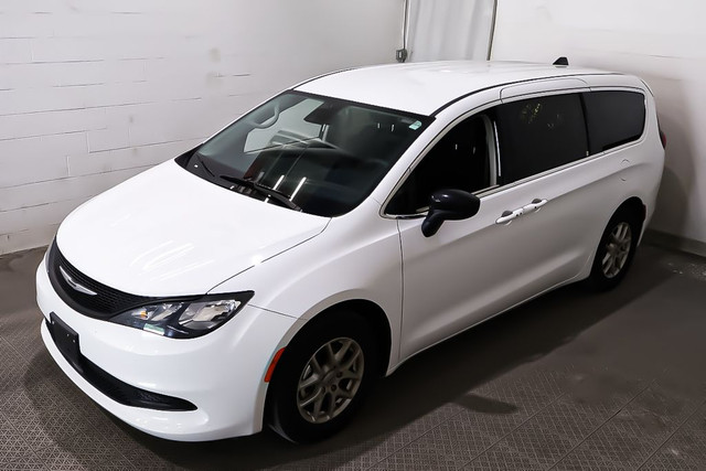 2024 Chrysler Grand Caravan SXT + STOW N GO + CARPLAY DEMARREUR  in Cars & Trucks in Laval / North Shore - Image 3