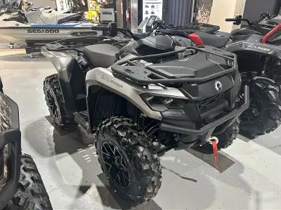 2025 CAN-AM OUTLANDER XT 700 ATV STOCK #A109093 50HP ROTAX ACE ENGINE CVT TRANSMISSION SELECTABLE 2W...