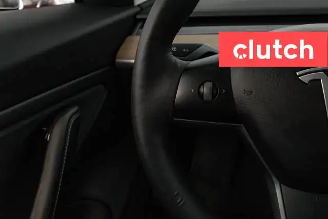 2019 Tesla Model 3 Standard Range w/ Autopilot, Navigation, Glas in Cars & Trucks in Bedford - Image 18
