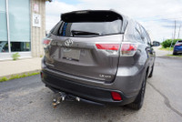 SAFETY INCLUDED 8 PASSENGERS 8 PASSENGER GREAT CONDITIONS Very Clean AWD Toyota Highlander LE V6 3.5... (image 5)