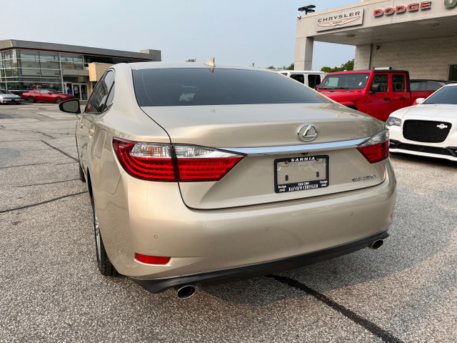 2015 Lexus ES 350 in Cars & Trucks in Sarnia - Image 4