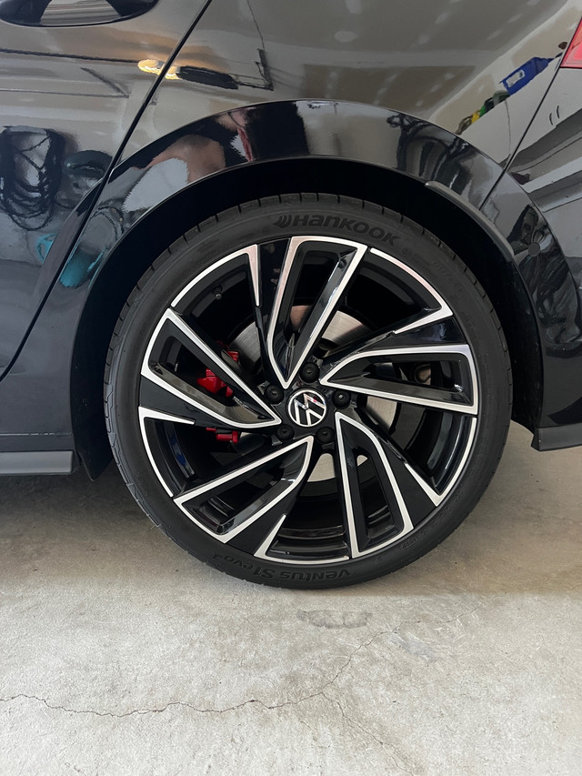 2022 Volkswagen GTI Performance in Cars & Trucks in Markham / York Region - Image 3