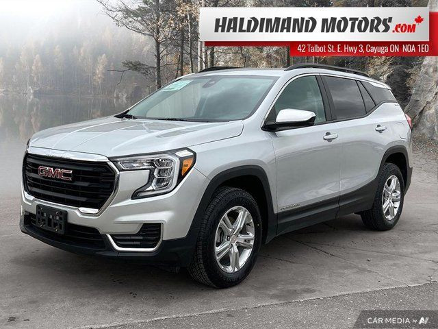 2022 GMC Terrain SLE in Cars & Trucks in Hamilton