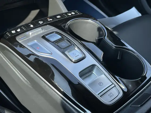2024 Hyundai Tucson Hybrid Ultimate AWD, Ventilated Seats, Leath in Cars & Trucks in Calgary - Image 29