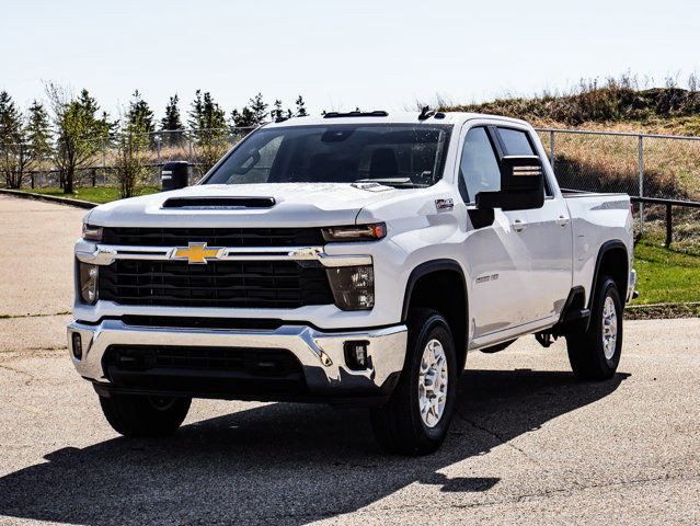 2025 Chevrolet Silverado 2500HD LT in Cars & Trucks in Strathcona County - Image 4