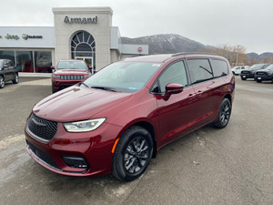 2022 Chrysler Pacifica TOURING All-wheel Drive