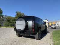 HUMMER EV First Edition Extreme Off-Road package Skid platesr, Rock sliders 35-inch mud-terrain tire... (image 7)