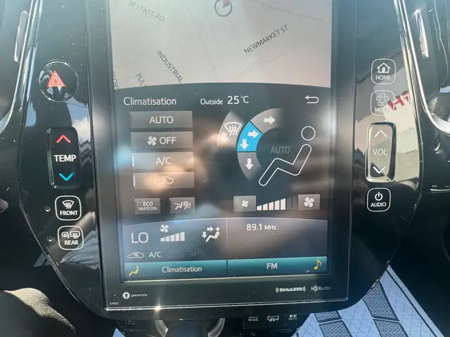 2020 Toyota Prius Prime XLE dans Autos et camions dans Ottawa - Image 21