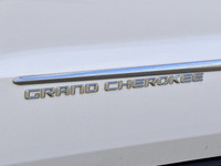 Get behind the wheel of the 2015 Jeep Grand Cherokee Laredo 4 4 in an elegant white finish, perfect... (image 9)