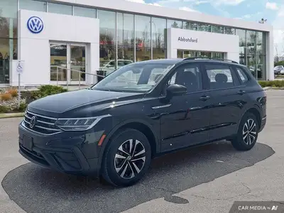 This Volkswagen Tiguan delivers a Intercooled Turbo Regular Unleaded I-4 2.0 L/121 engine powering t...