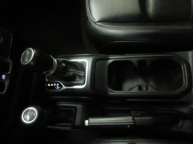 JEEP WRANGLER 2023 UNLIMITED SAHARA 4X4 GPS CUIR CAMERA 38900 KM in Cars & Trucks in Lévis - Image 21