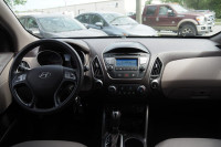 2015 Hyundai Tucson AWD Low km all wheel drive sport utility Financing trades warranty (image 6)