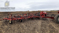 INTERNATIONAL 5500 Deep Tillage Cultivator w/ Valmar 1655