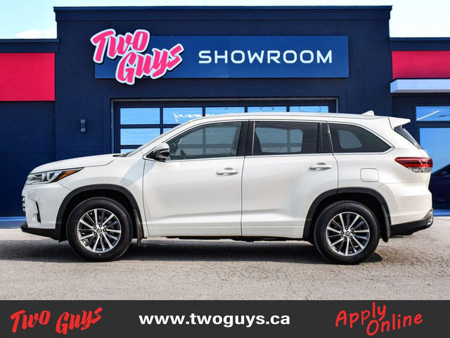 2018 Toyota Highlander AWD XLE 7 Pass Leather Nav Sunroof Back U in Cars & Trucks in St. Catharines - Image 3