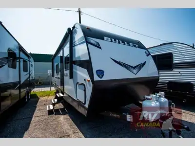 Please Call Us At 613.851.7326 with any questions? Keystone Bullet Classic travel trailer 2240RK hig...
