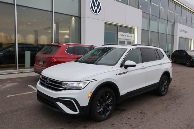 Volkswagen Tiguan Comfortline 4MOTION 2023 in Cars & Trucks in Lévis