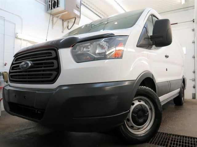 Ford Transit Cargo Van T-150 BOÎTE À OUTILS ARRIÈRE ONDULEUR CAM in Cars & Trucks in Laval / North Shore