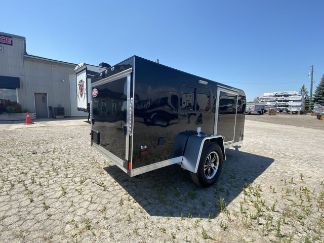 ULTIMATE LIGHT WEIGHT TRAVEL TRAILER MINI 5X10'  WITH HEAT!! in Travel Trailers & Campers in London - Image 3