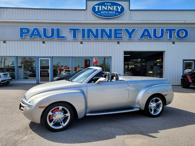 2005 Chevrolet SSR in Cars & Trucks in Peterborough - Image 2