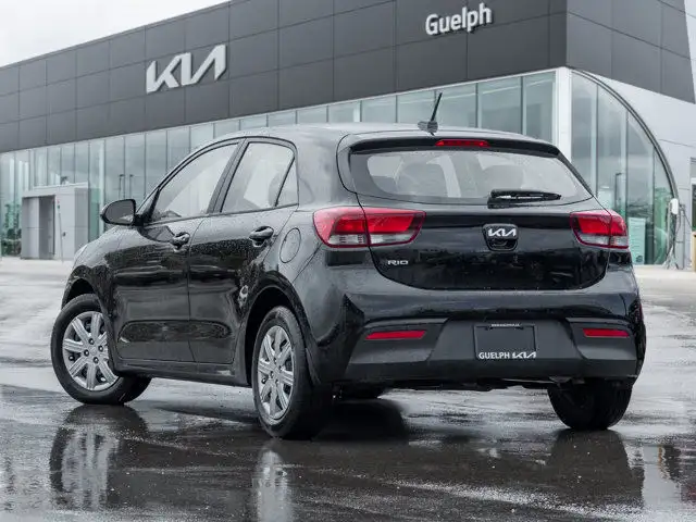 2023 Kia Rio 5-Door S | Bucket Seats | Cargo Shade62929807829121124