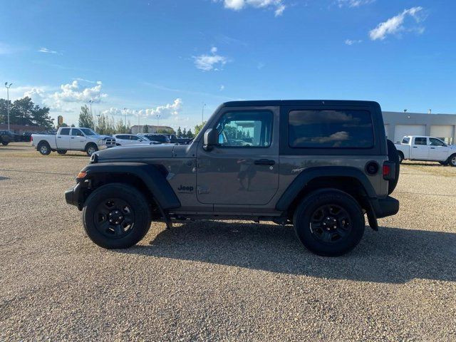 2022 Jeep Wrangler Sport 2 Door 4x4 V6 Auto Nav Capable Hard Top in Cars & Trucks in St. Albert - Image 3