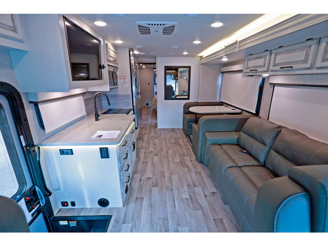  2023 Entegra Coach Vision XL 36A 2023 NEUF 3 extension + bunk b in RVs & Motorhomes in Laval / North Shore - Image 4