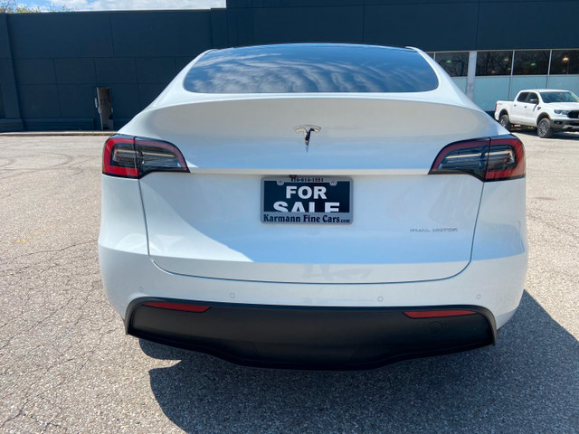 2021 Tesla Model Y in Cars & Trucks in City of Toronto - Image 4