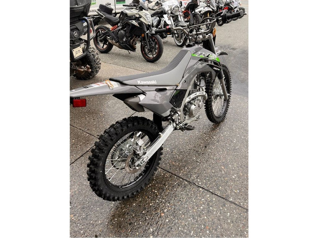  2024 Kawasaki KLX140RF Entreposage Hivernal Gratuit in Dirt Bikes & Motocross in Sherbrooke - Image 4