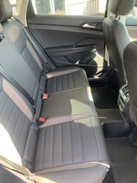 See Dealer Website for Details. Engine: 4 Cylinder Engine (image 9)