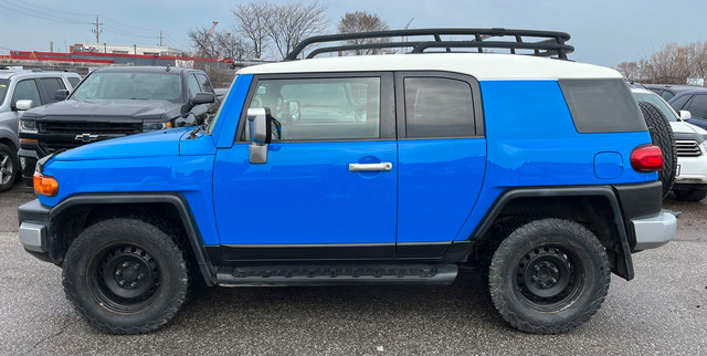 2008 Toyota FJ Cruiser C Package in Cars & Trucks in Mississauga / Peel Region - Image 2