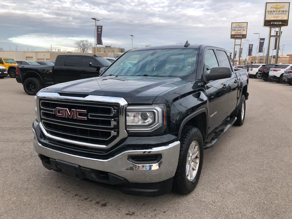 V8 4x4 2018 GMC Sierra 1500 SLE