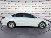 Thanks for viewing our House Of Cars Macleod Trail inventory! AMVIC licensed dealer! The 2022 Kia Fo... (image 7)
