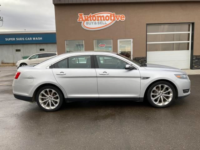 2015 FORD TAURUS LIMITED AWD in Cars & Trucks in Red Deer