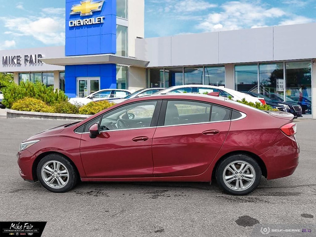 2018 Chevrolet Cruze LT Auto sunroof,heated front seats,remot... in Cars & Trucks in Ottawa - Image 3