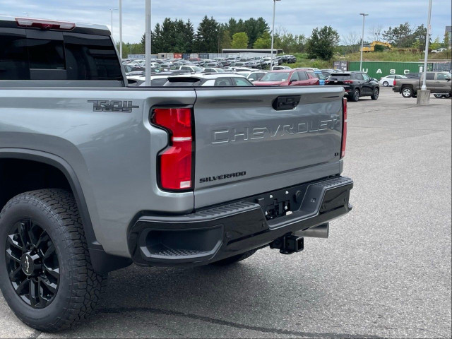 2025 Chevrolet Silverado 2500HD in Cars & Trucks in Oakville / Halton Region - Image 4