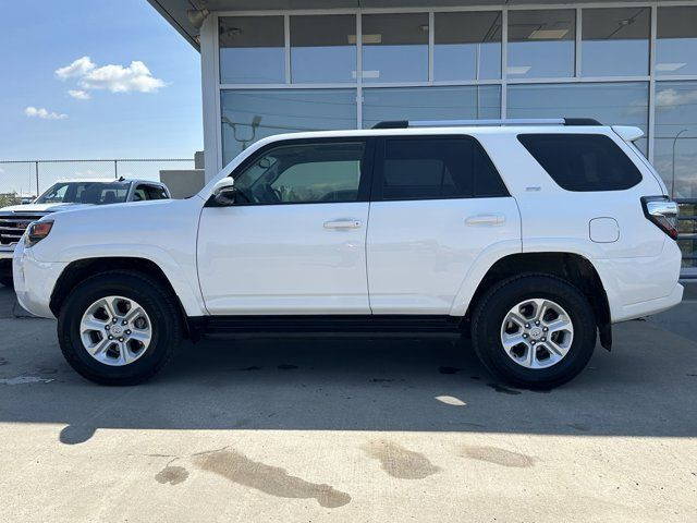 2024 Toyota 4Runner SR5 7-Passenger | 4.0L V6 | 4X4 in Cars & Trucks in Calgary - Image 2
