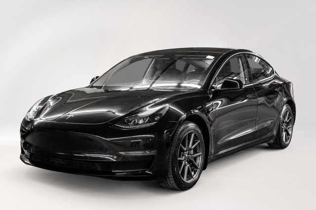 2022 Tesla MODEL 3 Standard Mags * Carplay * Siège chauffant in Cars & Trucks in City of Montréal