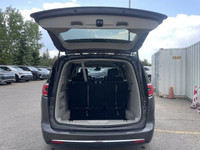 This Chrysler Pacifica delivers a Regular Unleaded V-6 3.6 L/220 engine powering this Automatic tran... (image 5)