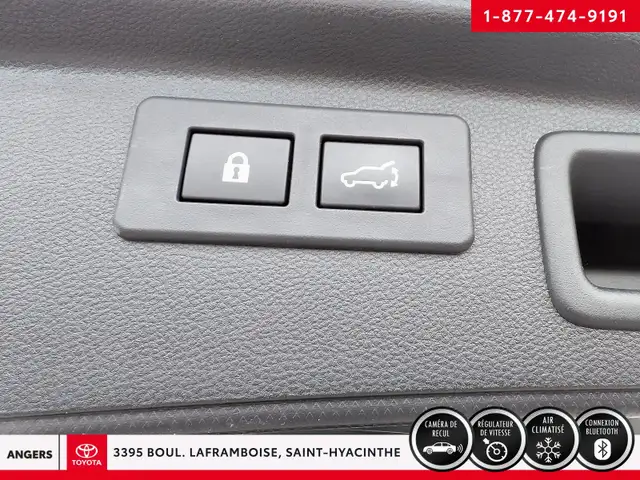 2022 Subaru Forester in Cars & Trucks in Saint-Hyacinthe - Image 11