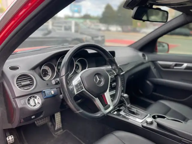 2014 Mercedes-Benz C-Class 4dr Sdn C 300 4MATIC in Cars & Trucks in City of Toronto - Image 11