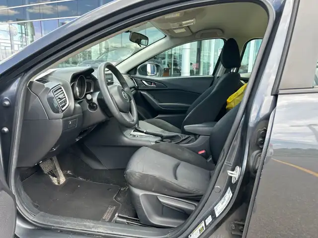2015 Mazda Mazda3 GX | Économique | Climatiseur | Bluetooth | Ma in Cars & Trucks in City of Montréal - Image 11