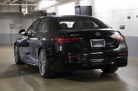 This Mercedes-Benz C-Class has a powerful Intercooled Turbo Gas/Electric I-4 2.0 L/121 engine poweri... (image 9)