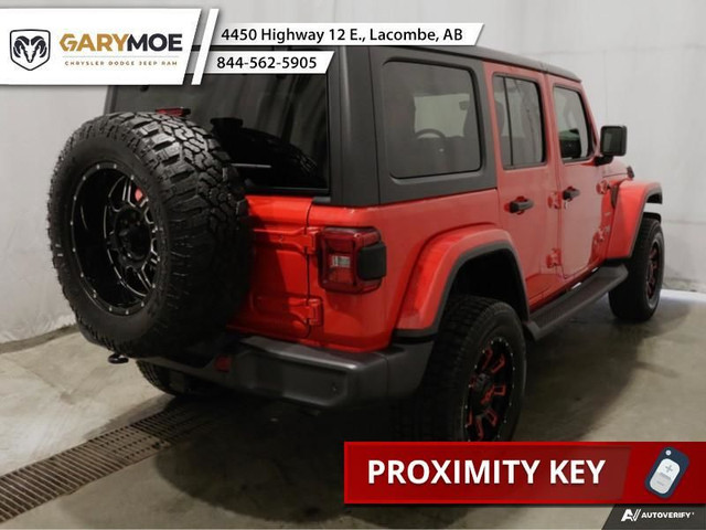 2018 Jeep Wrangler Unlimited Sahara, Safety Tec Group Leather Se dans Autos et camions  à Red Deer - Image 4