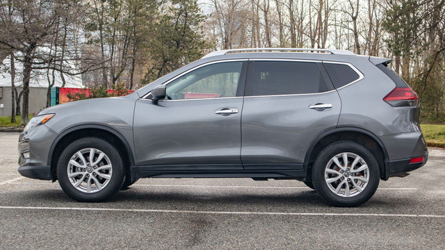 2019 Nissan Rogue SV in Cars & Trucks in Downtown-West End - Image 3