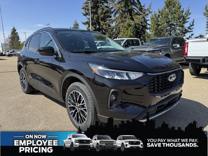 2025 Ford Escape PHEV w/MOONROOF in Cars & Trucks in Edmonton