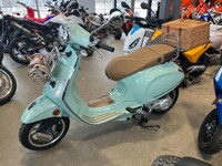 2023 Vespa Primavera 50 Pic-nic edition