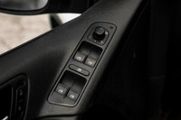 VEHICLE FEATURES: AIR CONDITIONING, POWER FOLDING MIRRORS, LEATHER, ADJUSTABLE STEERING WHEEL, RAIN... (image 9)