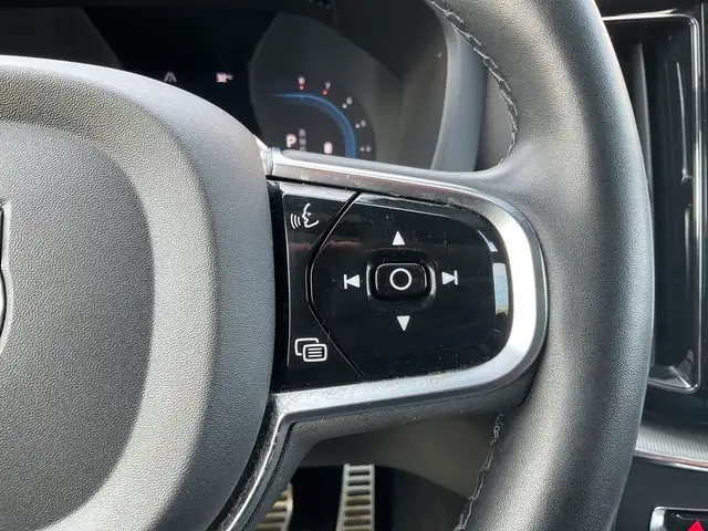 2022 Volvo XC60 B6 R-Design AWD - BOWERS & WILKINS! NAV! 360 CAM dans Autos et camions dans Kitchener / Waterloo - Image 23